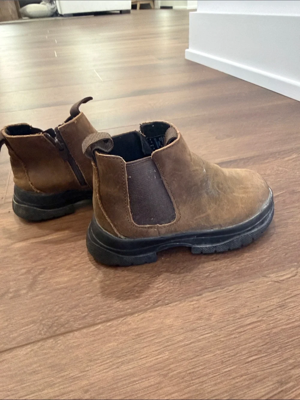 Zara boys boot, size 23